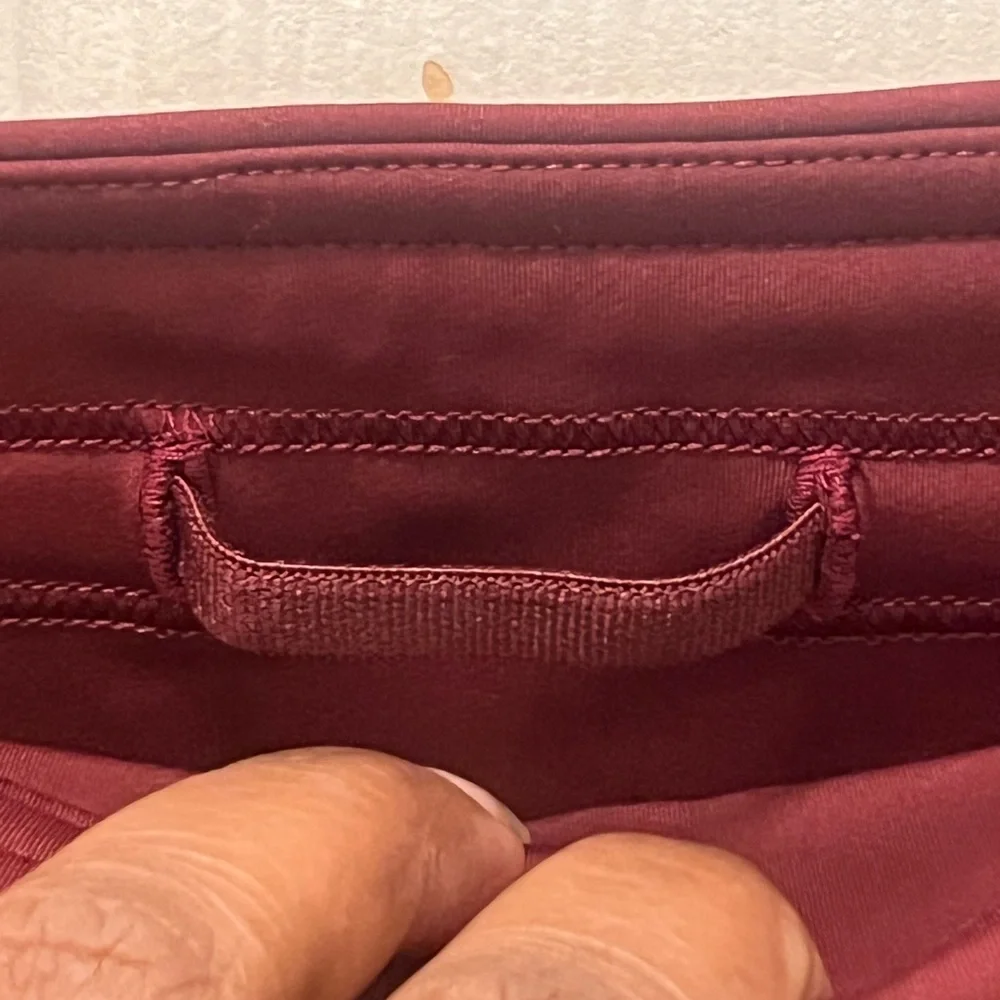 🍋 LIKE NEW Lululemon Zip The Line Crop *23 in Deep Ruby/Poppy Coral - Sz 8 - Picture 6 of 17